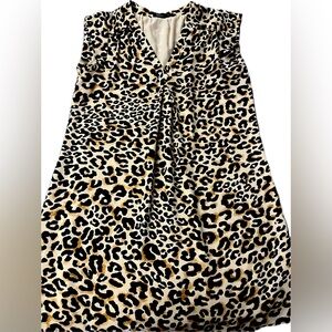 Reitmans animal print dress with pockets